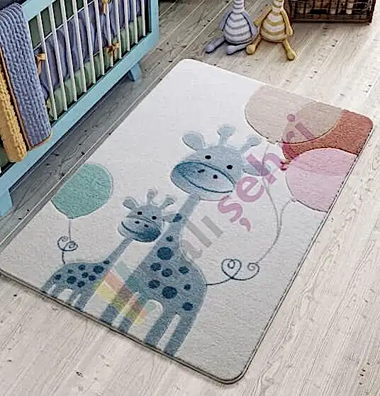 Confetti Happy Giraffe Mavi Çocuk Halısı Yumuşak Yıkabilir
